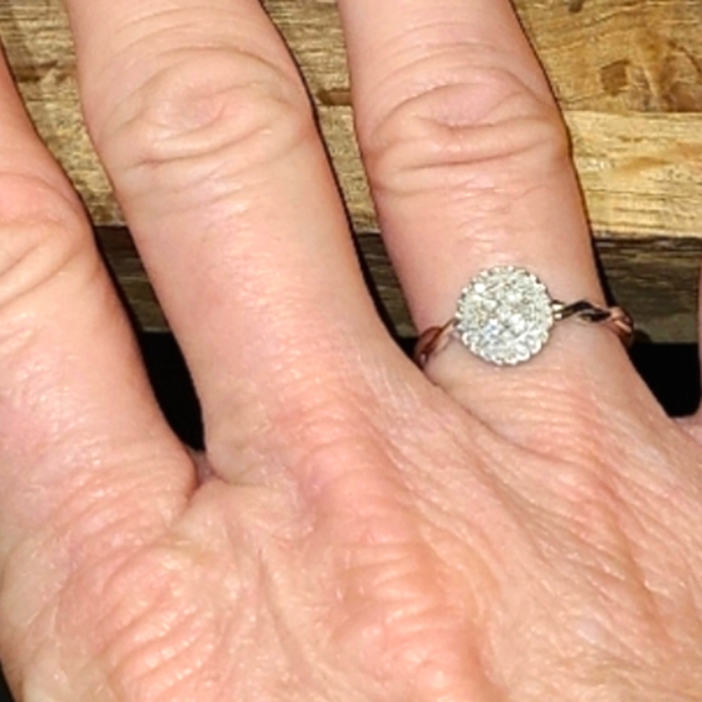 GENUINE 1/5CT Diamond Flower Cluster Ring